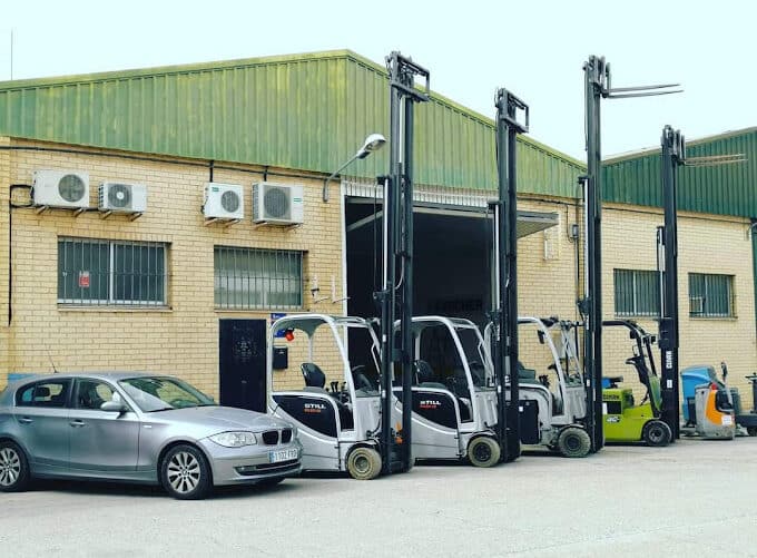 Navagran - Empresa de carretillas elevadoras, transpaletas, baterias industriales y apiladores electricos en Sevilla